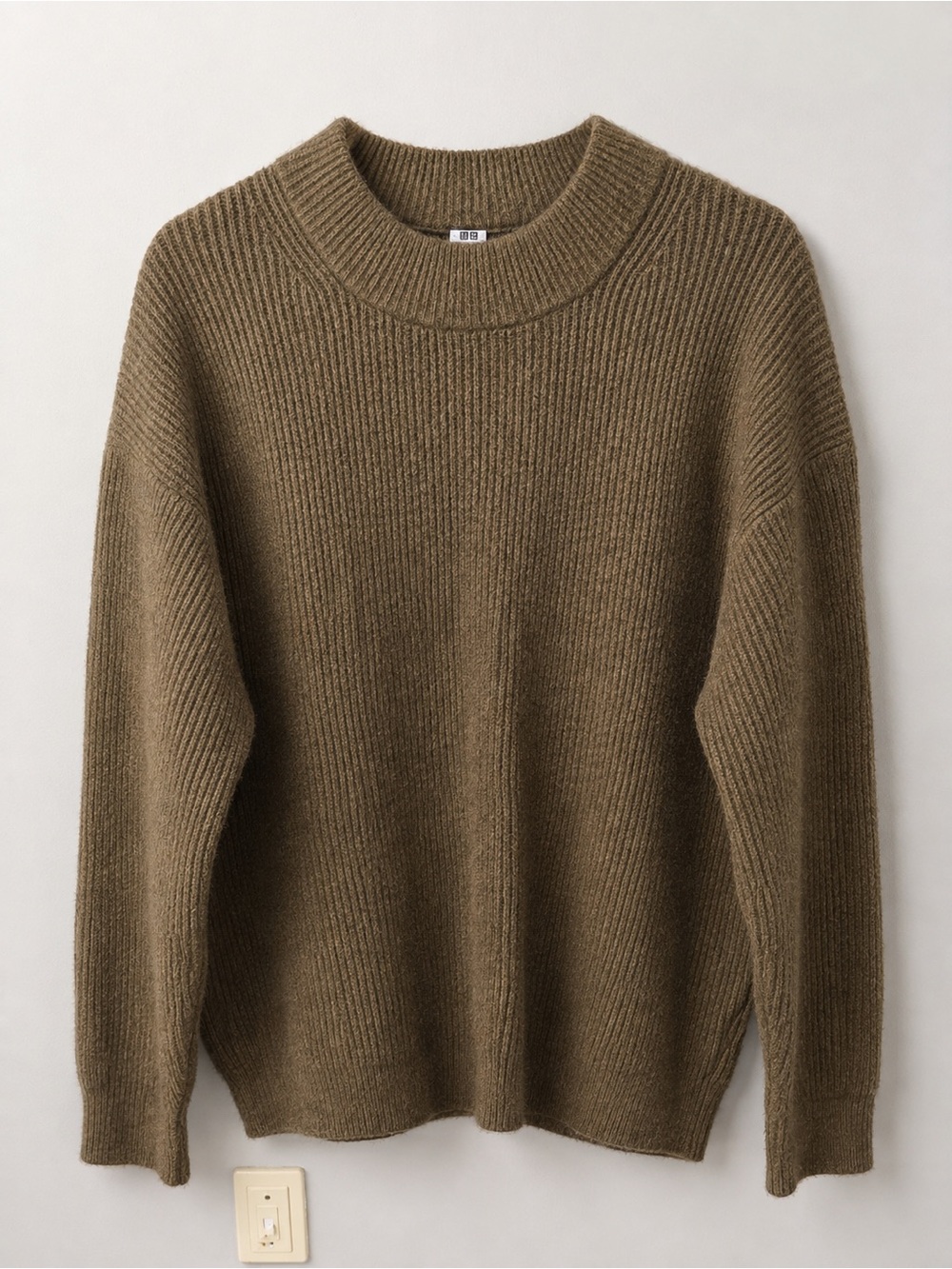 Uniqlo Crewneck Sweater